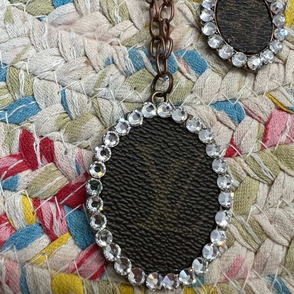 LV style Earrings and necklace set - Picture 2 of 6